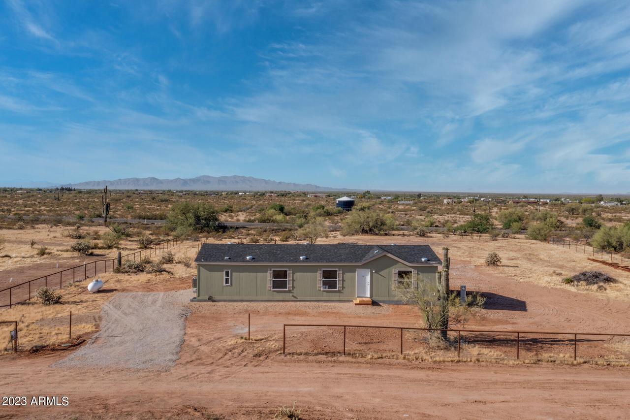 25425 W Opportunity Way, Morristown, AZ 85342