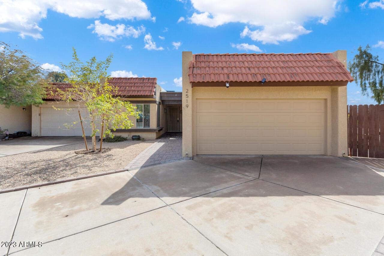 2519 E Bluefield Ave., Phoenix, AZ 85032