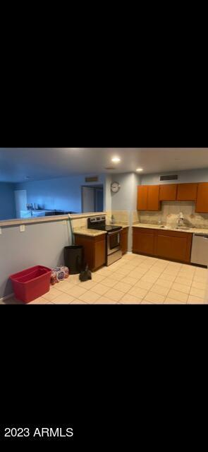 3401 W Country Gables Dr., Phoenix, AZ 85053