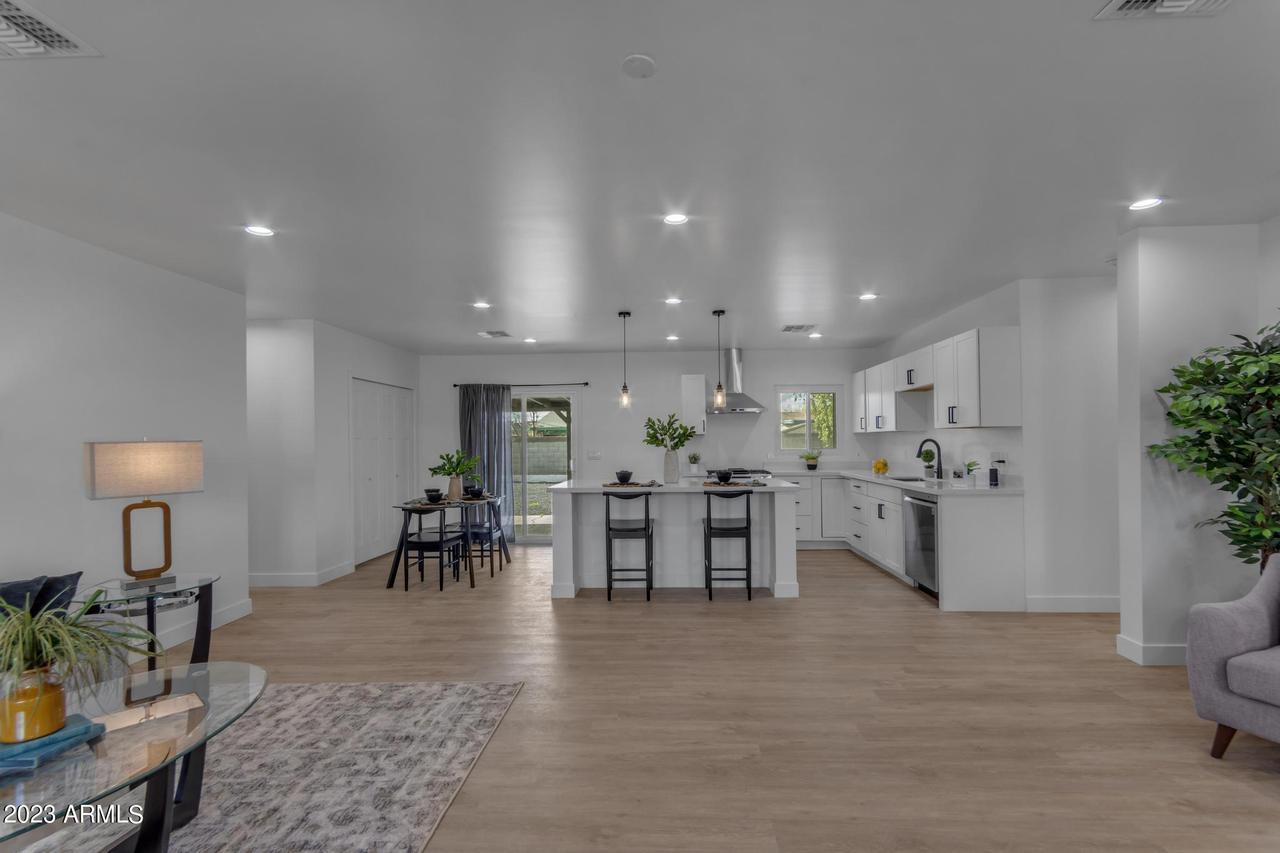 827 W Weldon Ave., Phoenix, AZ 85013