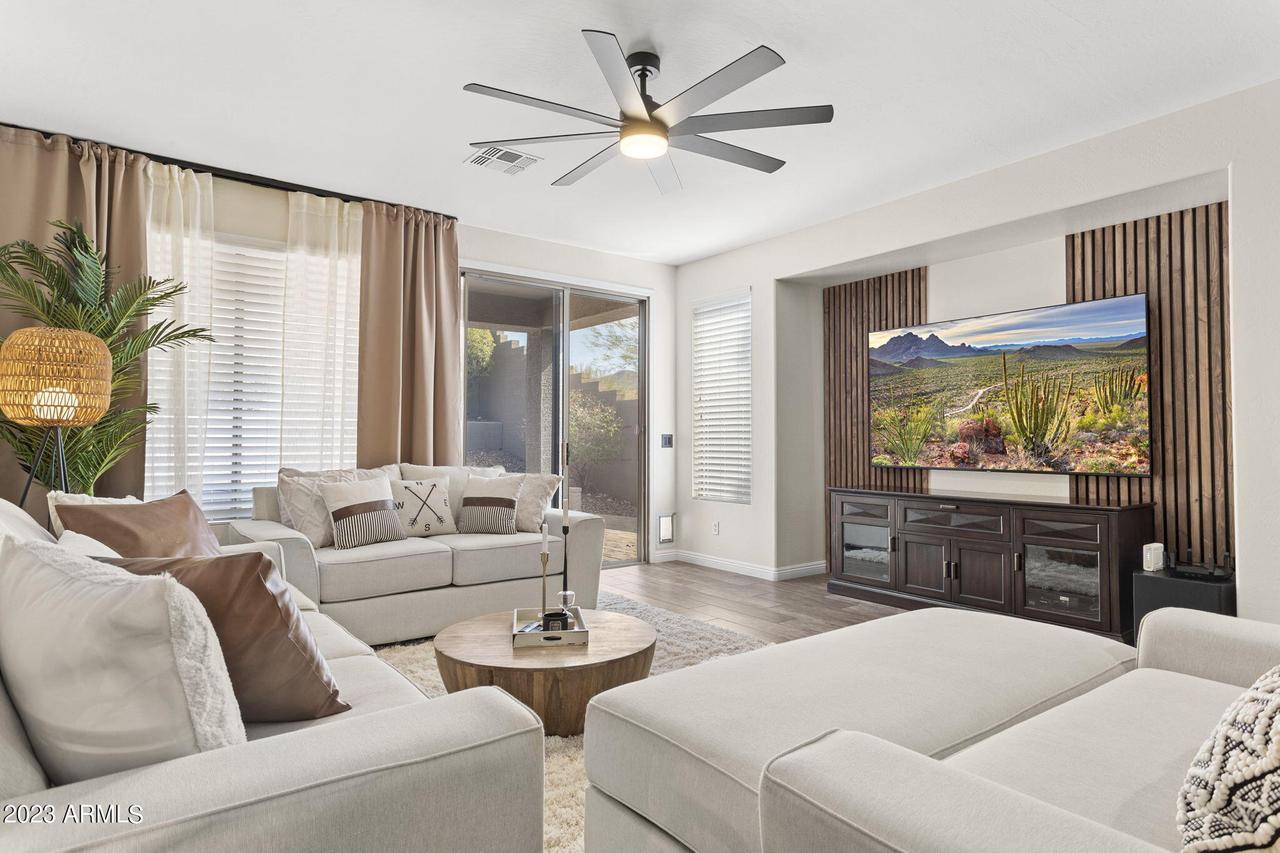3706 W Glacier Ct., Anthem, AZ 85086