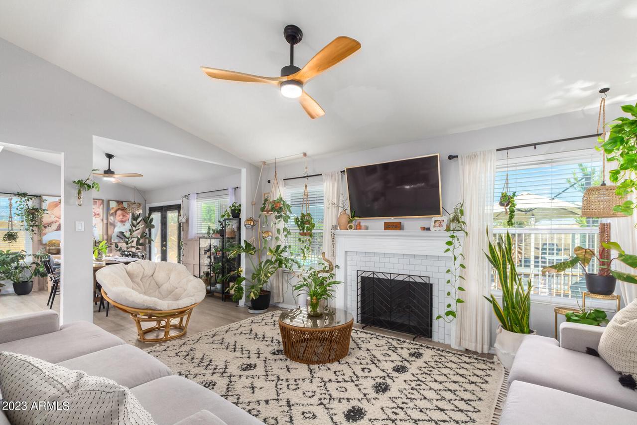 6326 W Port Au Prince Ln., Glendale, AZ 85306