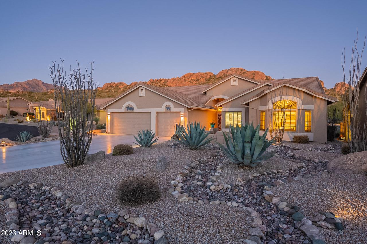 4961 S Crimson Sunrise Rd., Gold Canyon, AZ 85118