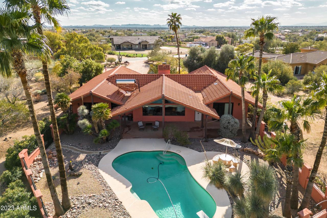 5810 E 14th Ave., Apache Junction, AZ 85119