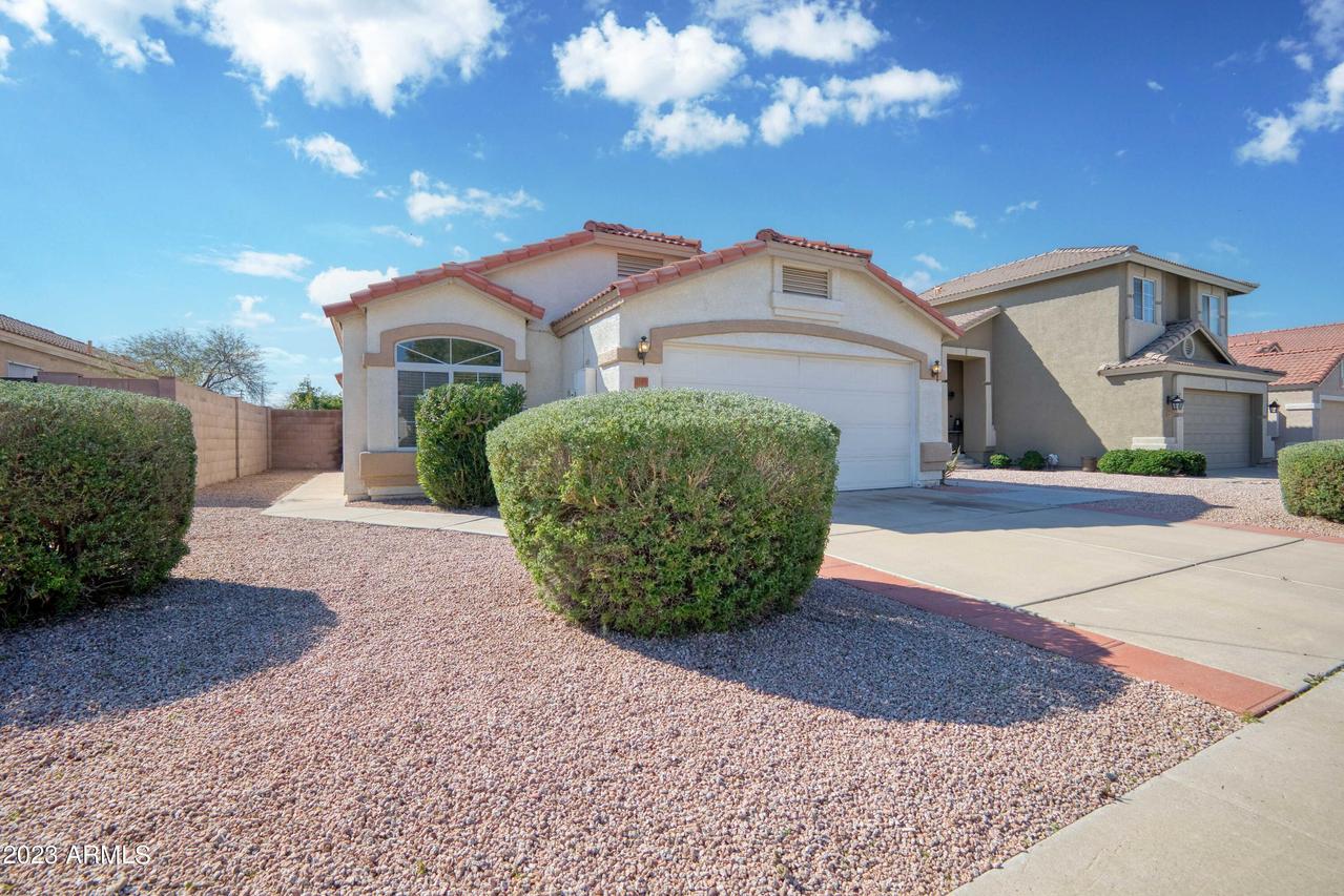 1963 E Bluefield Ave., Phoenix, AZ 85022