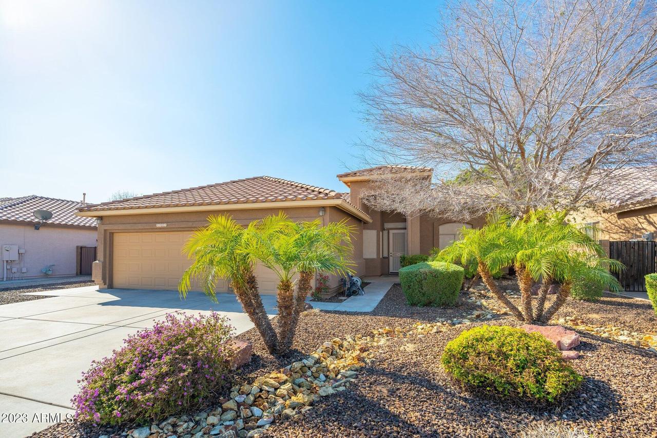 9005 W Salter Dr., Peoria, AZ 85382