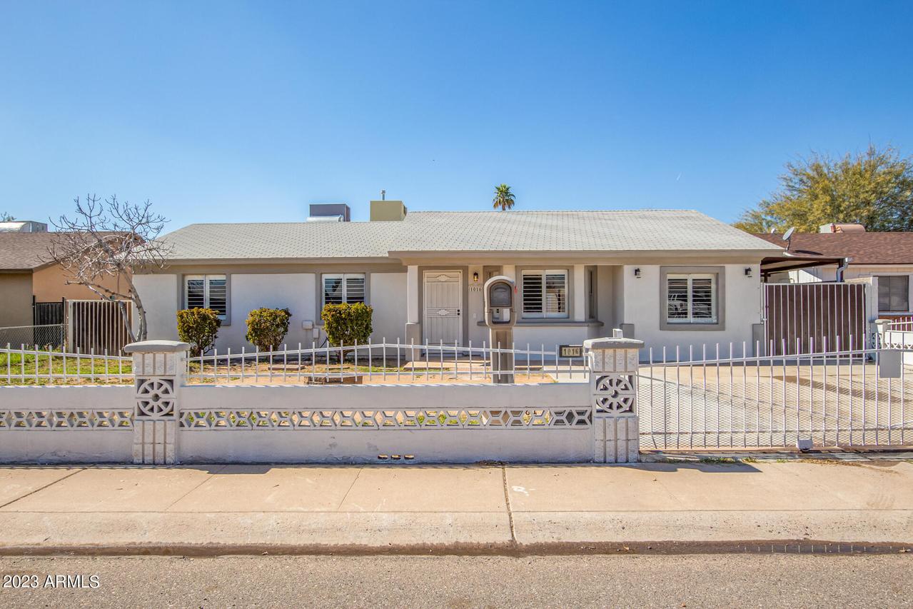 1016 N 60th Ave., Phoenix, AZ 85043