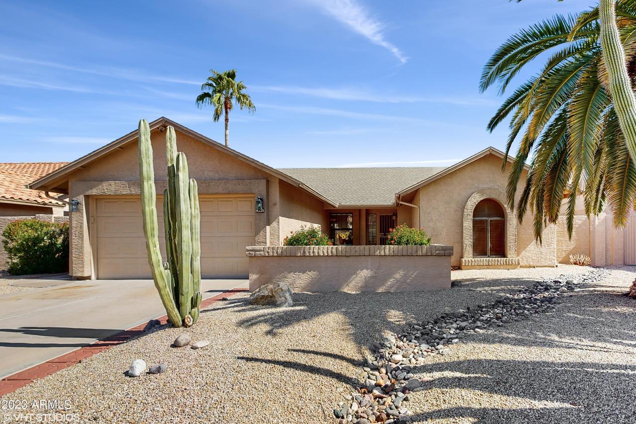 9238 W Kimberly Way, Peoria, AZ 85382