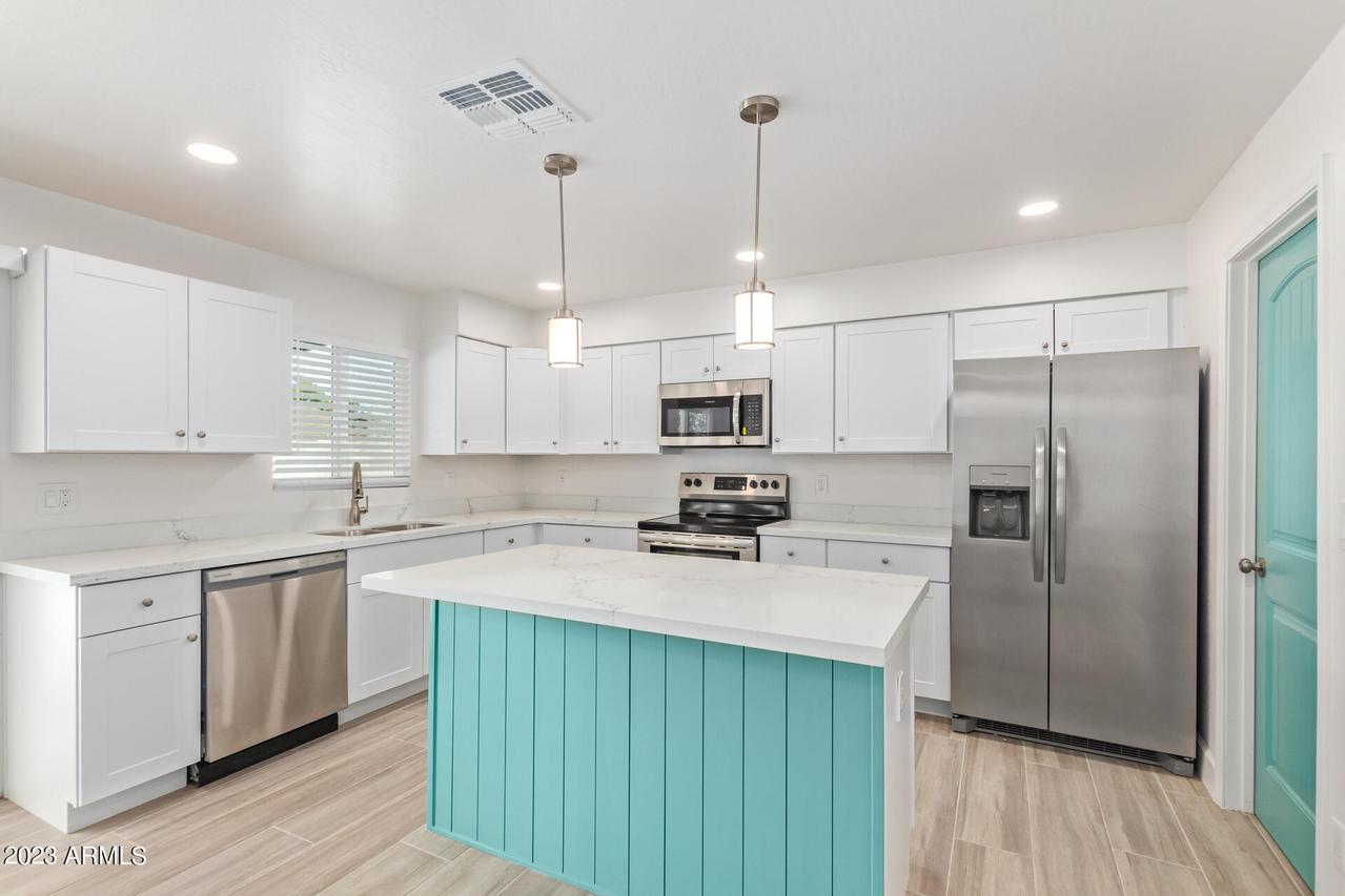 1714 S Almond, Mesa, AZ 85204