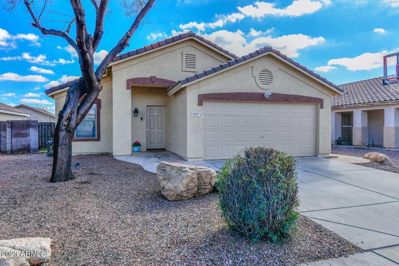 3037 W Desert Vista Tr., Phoenix, AZ 85085