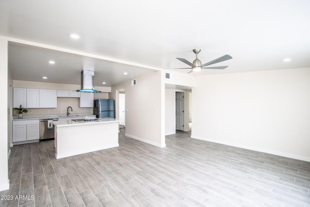 2325 N 30th St., Phoenix, AZ 85008