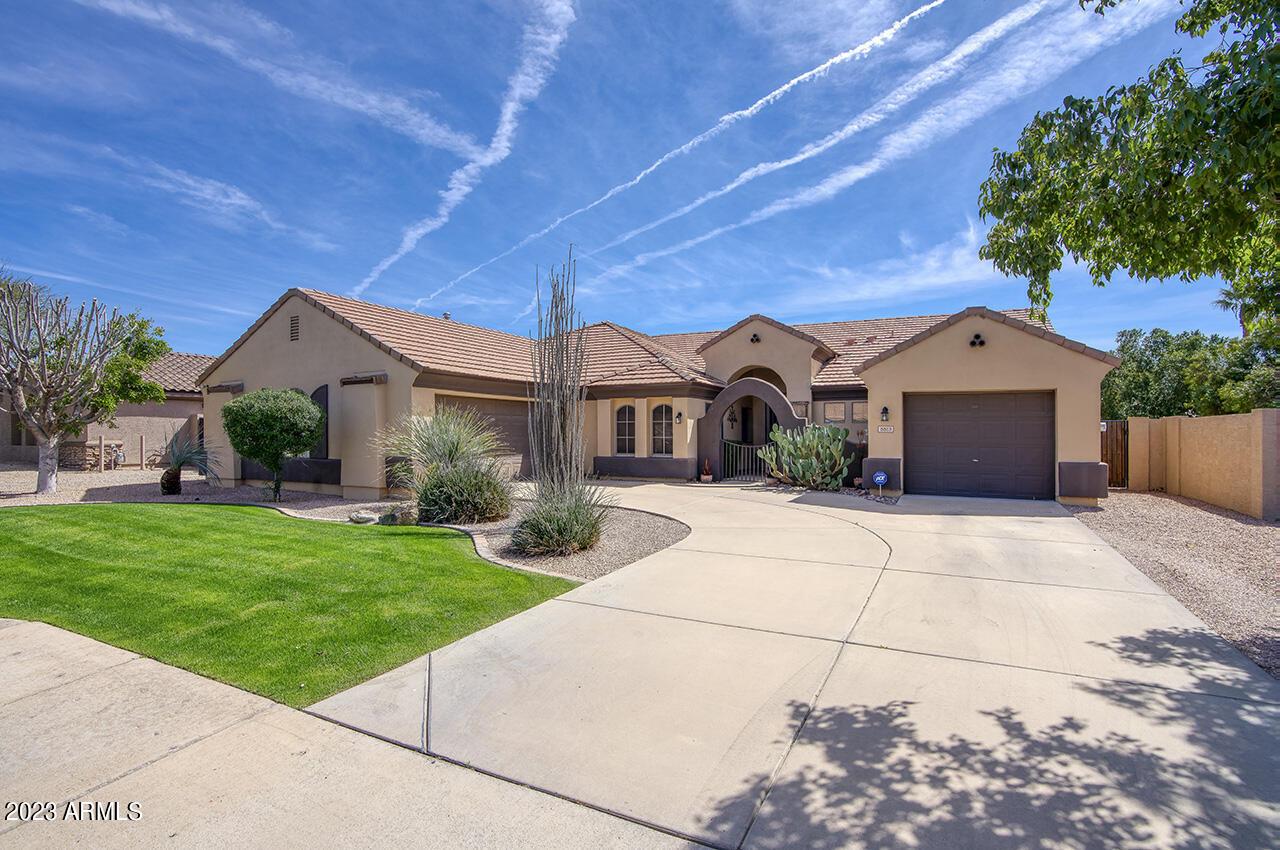 5513 E Holmes Ave., Mesa, AZ 85206