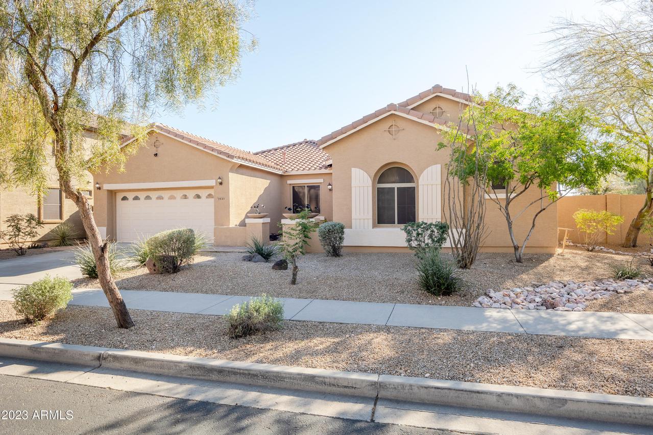 2421 W Sienna Bouquet Pl., Phoenix, AZ 85085
