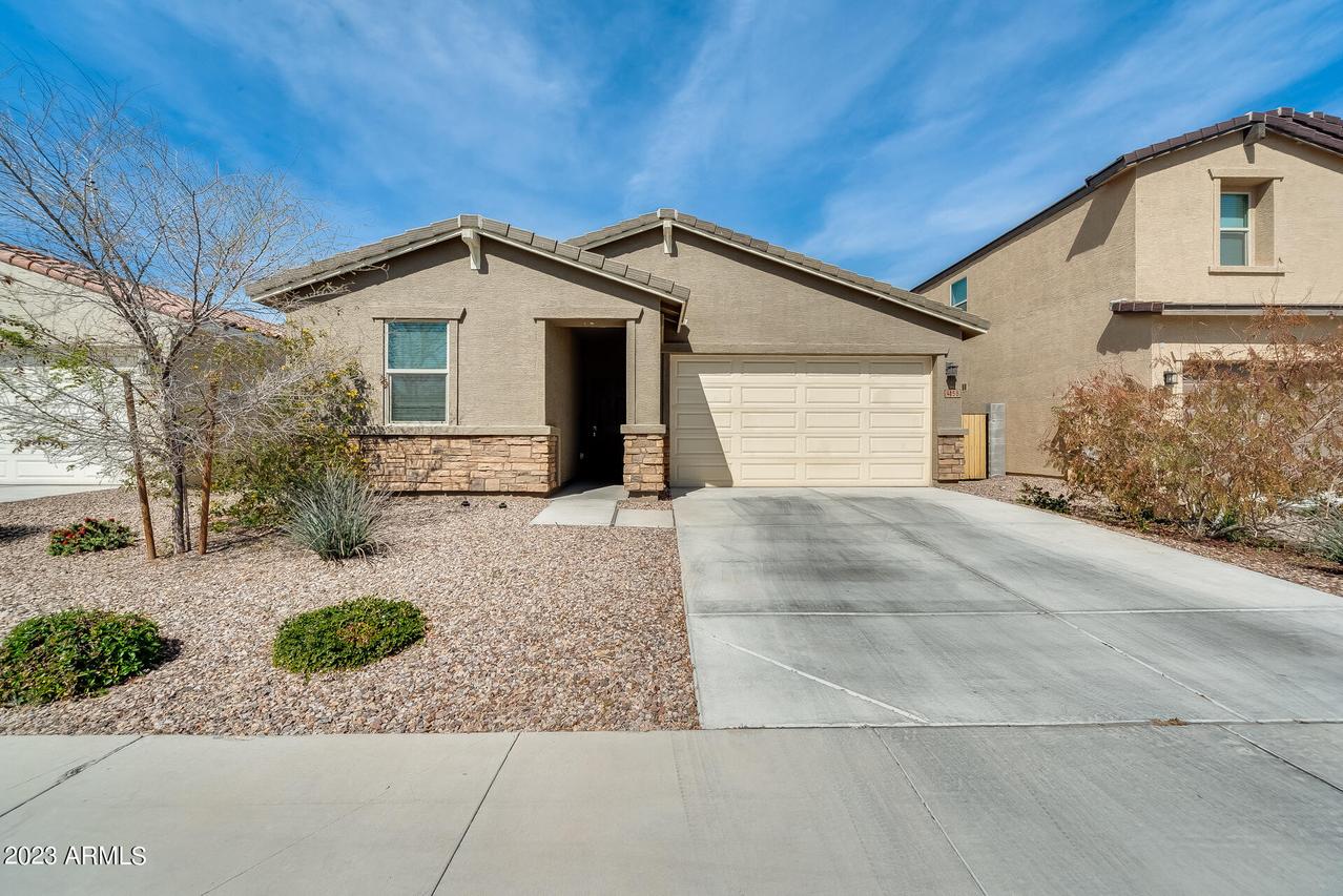 4158 W Crossflower Ave., San Tan Valley, AZ 85144