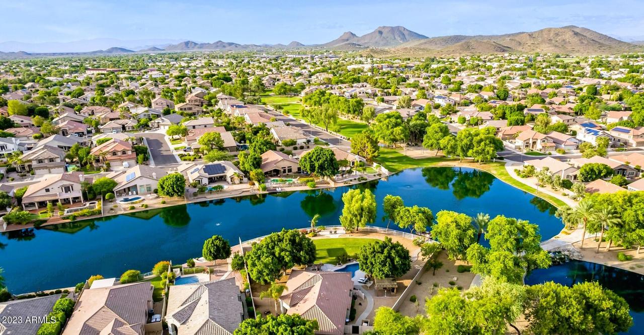 6944 W Rose Garden Ln., Glendale, AZ 85308