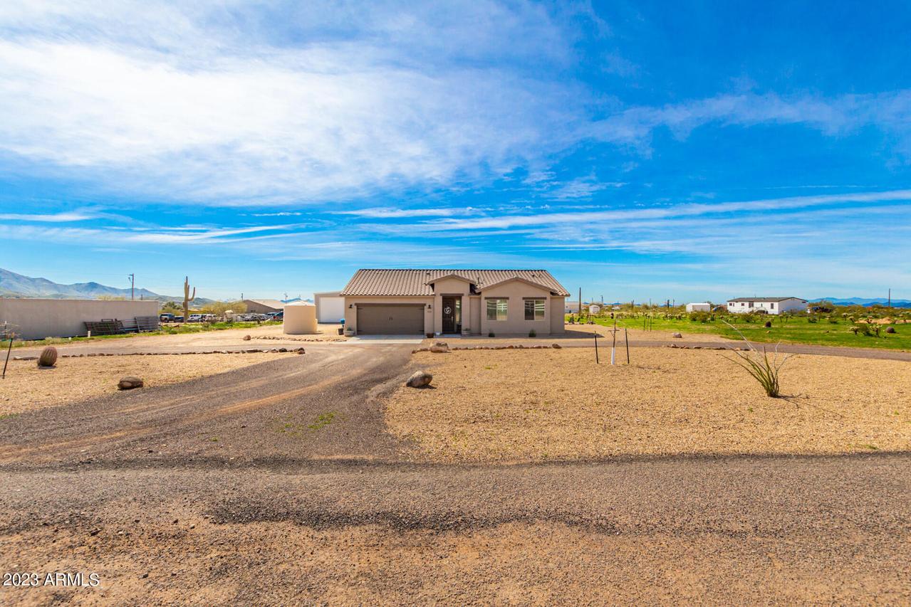 4119 W Sunset Dr., New River, AZ 85087