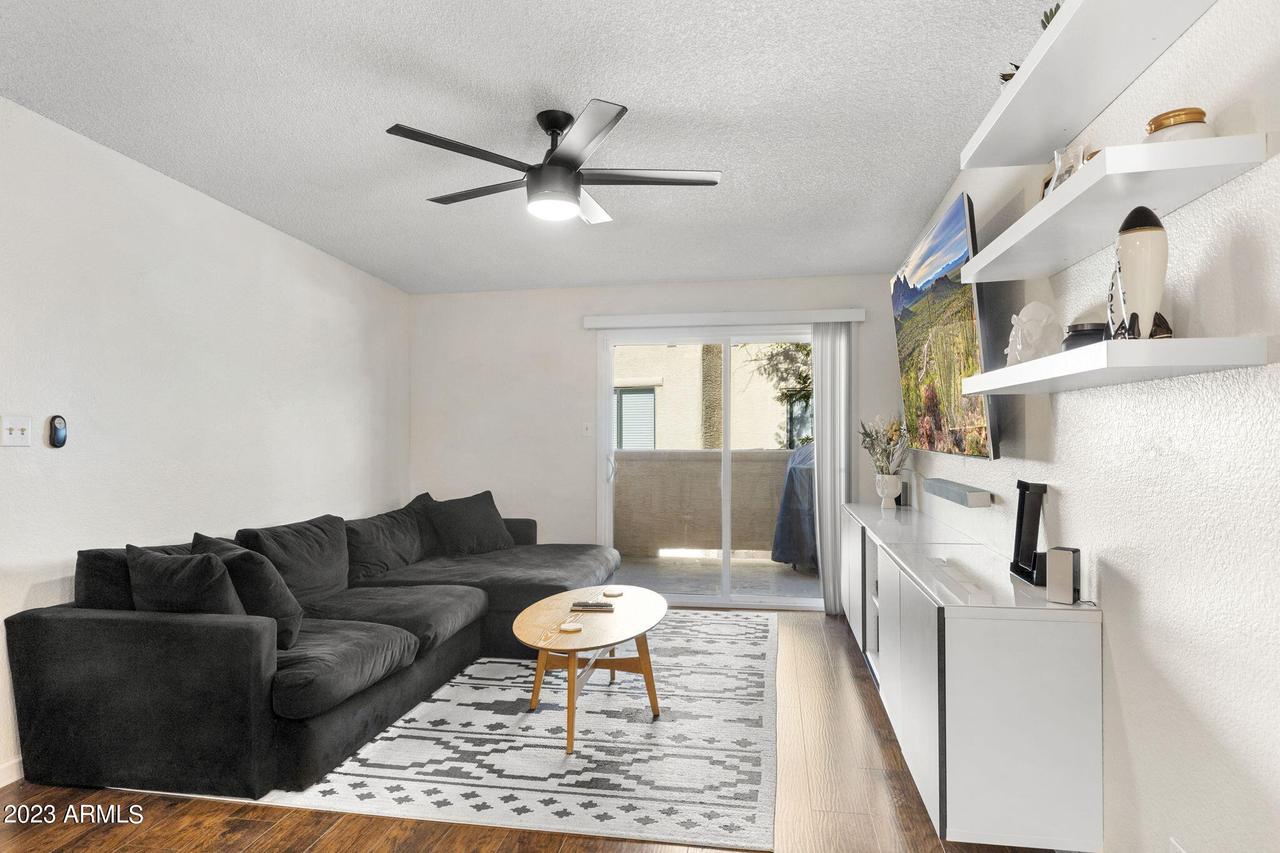5757 W Eugie Ave. #2033, Glendale, AZ 85304