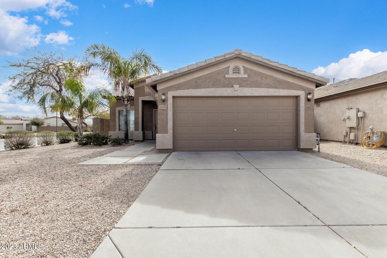 30052 N Sunray Dr., San Tan Valley, AZ 85143