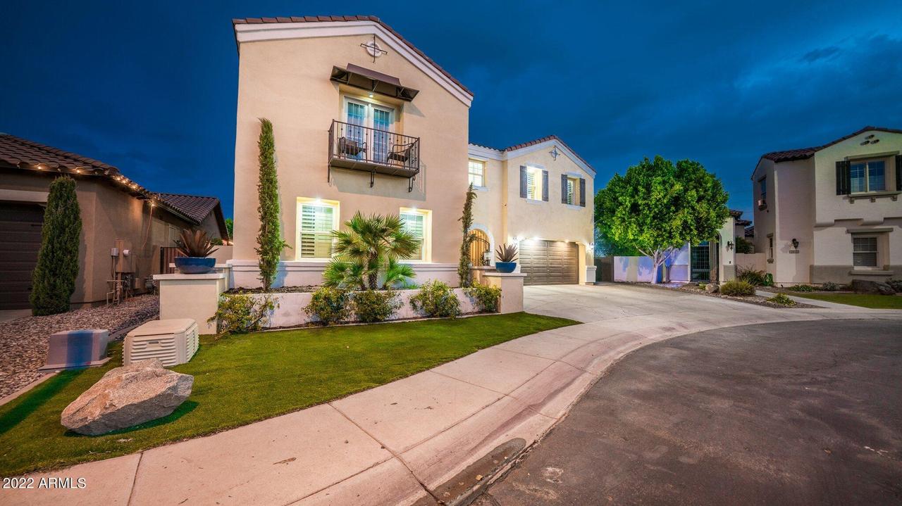 2031 E Azalea Dr., Chandler, AZ 85286