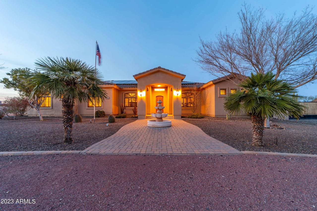 14624 W Hedgehog Pl., Surprise, AZ 85387