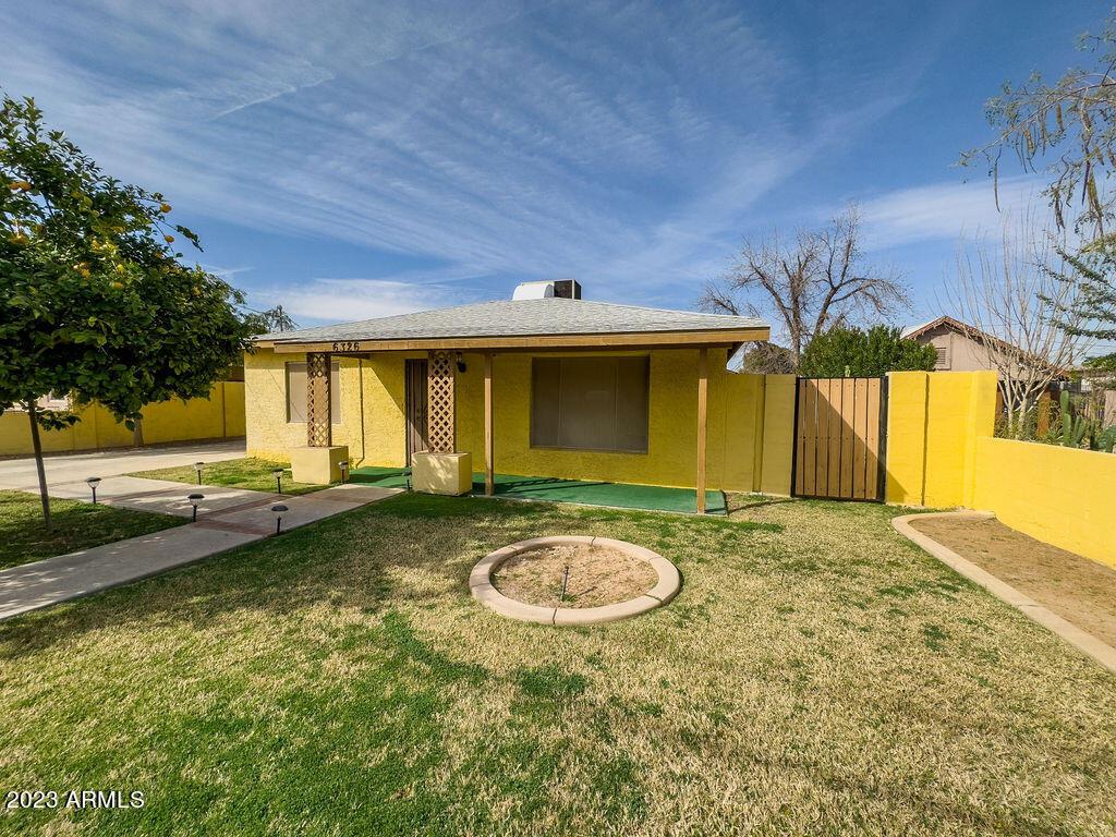 6326 W Lawrence Rd., Glendale, AZ 85301