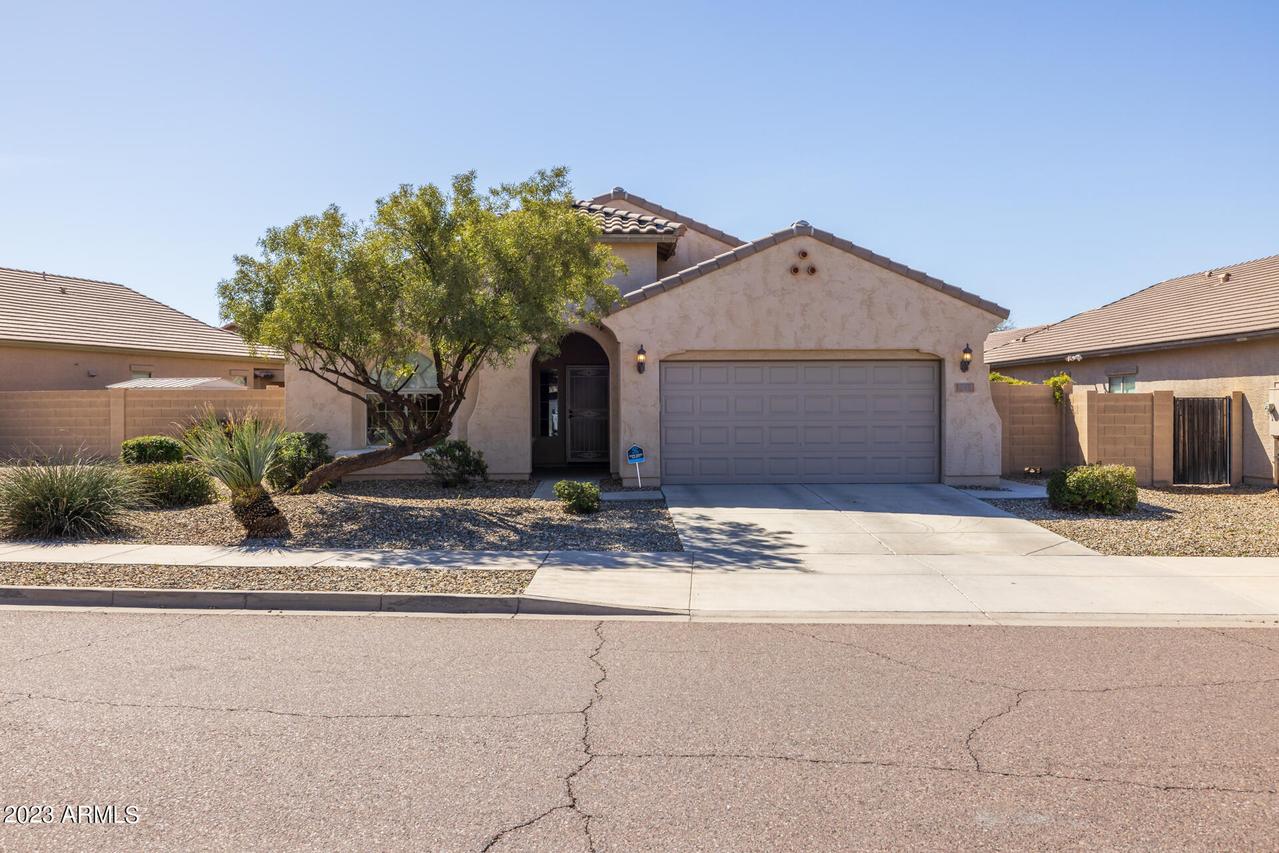 5733 W Desert Dr., Laveen, AZ 85339