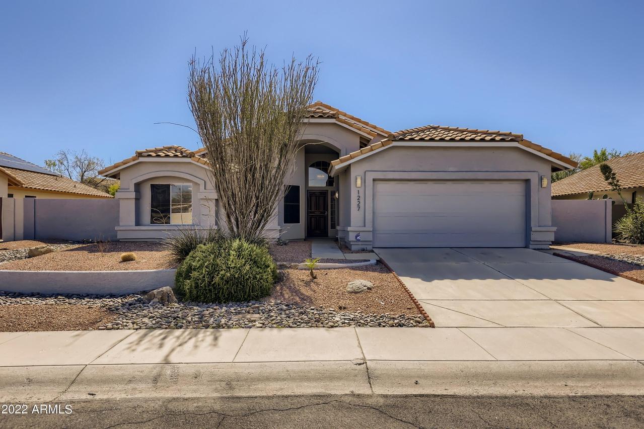 1227 E Grandview Rd., Phoenix, AZ 85022