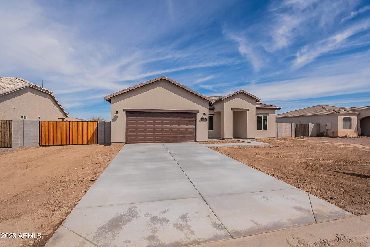 12268 W Obregon Dr., Arizona City, AZ 85123