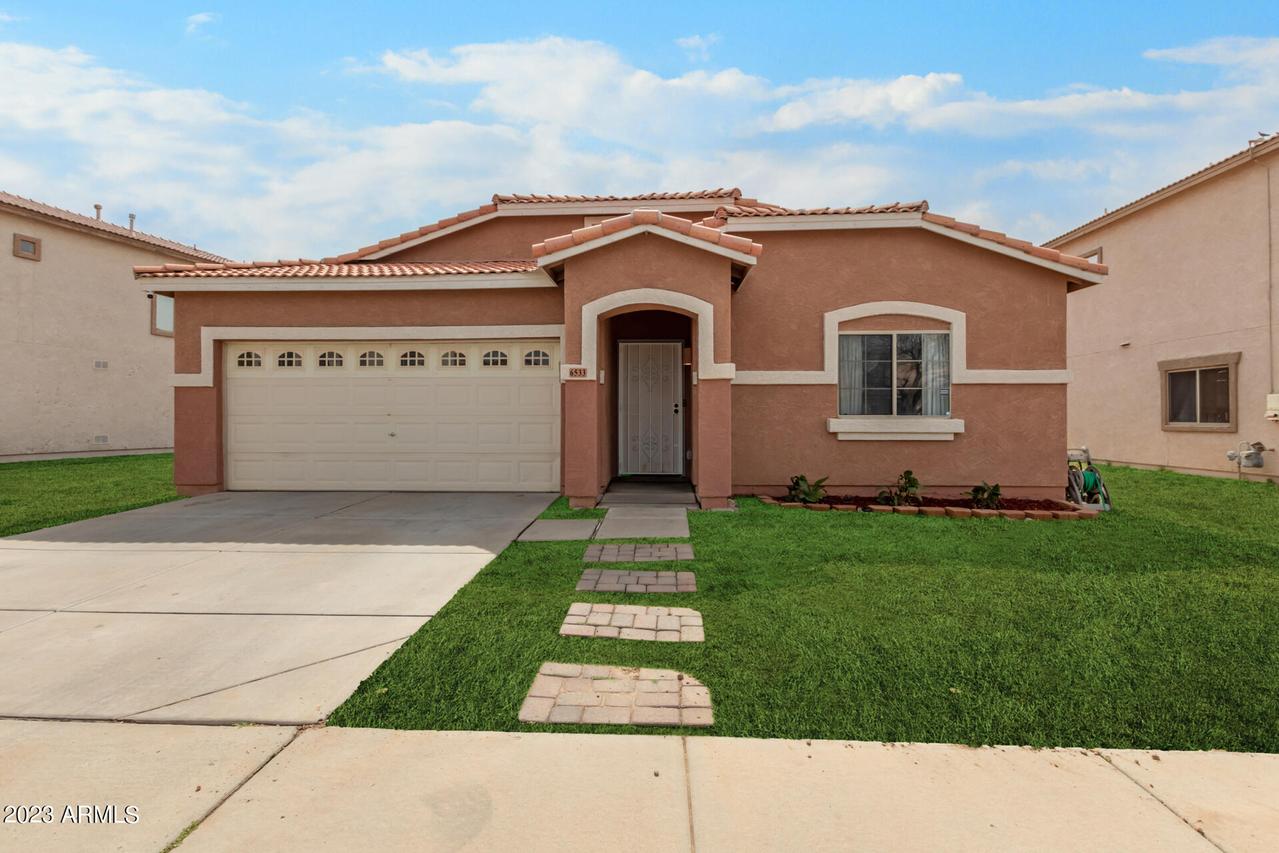 6533 W Pioneer St., Phoenix, AZ 85043