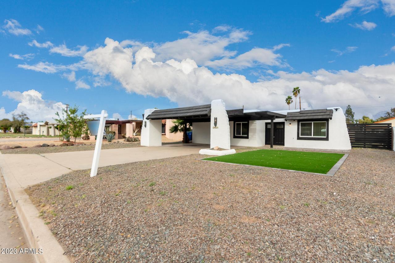 3907 N 24th Ave., Phoenix, AZ 85015