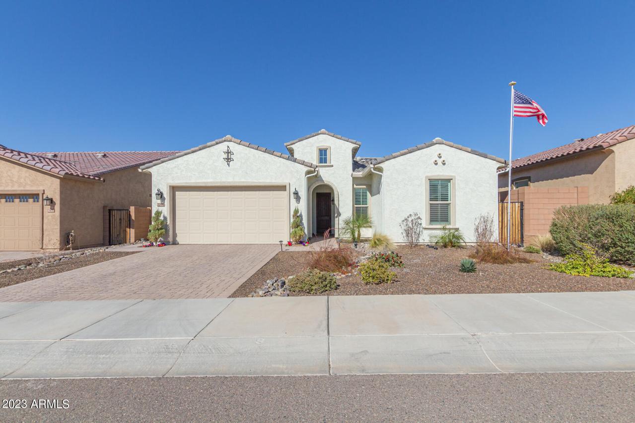 7294 W Molly Ln., Peoria, AZ 85383