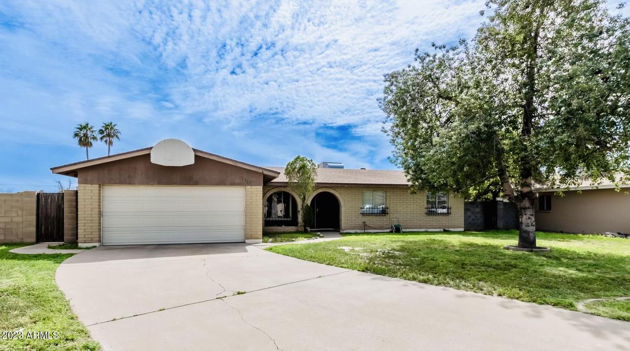 3713 W Barnes Ln., Phoenix, AZ 85051