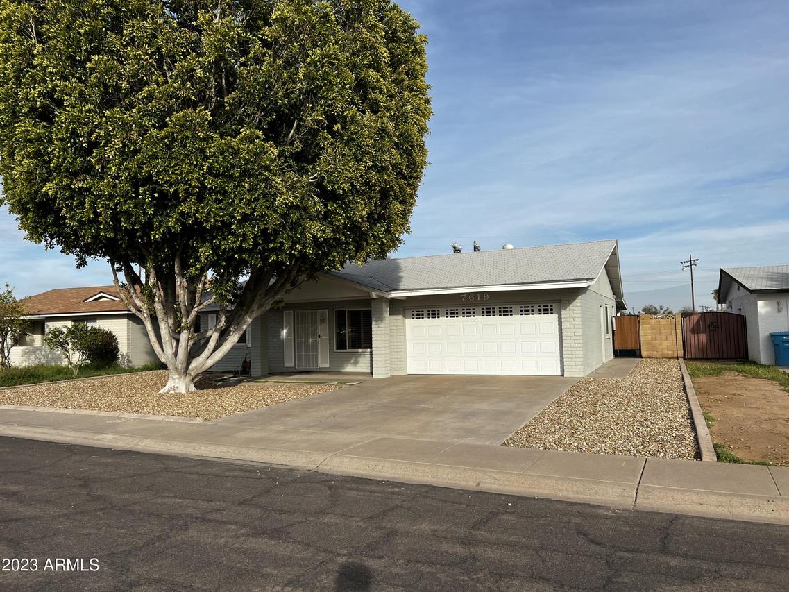 7619 N 40th Dr., Phoenix, AZ 85051