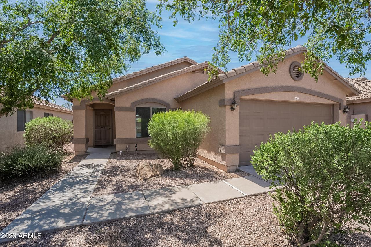13737 W Berridge Ln., Litchfield Park, AZ 85340