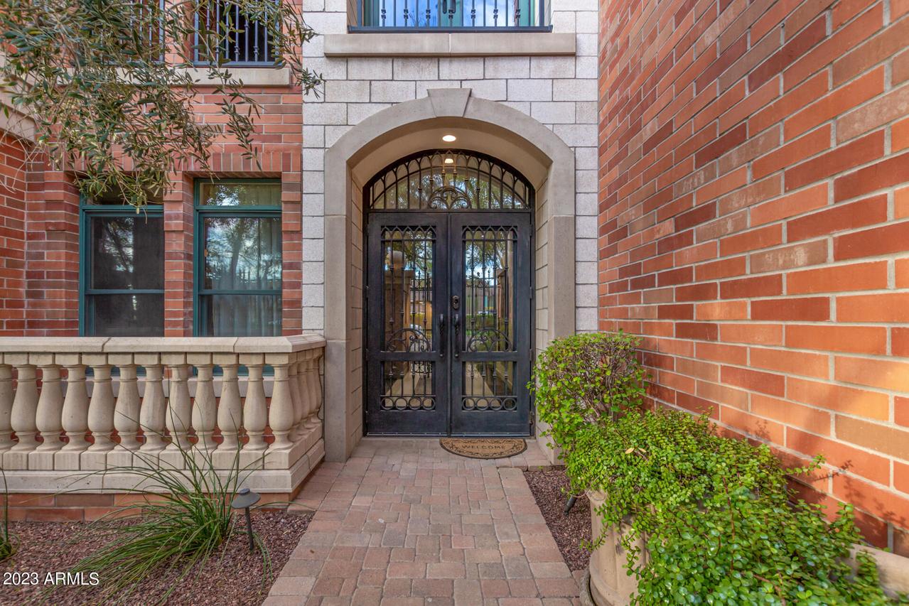 30 W Palm Ln., Phoenix, AZ 85003