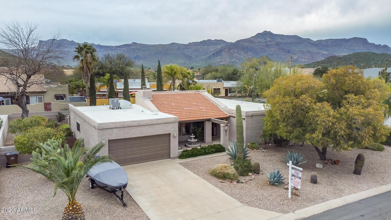 9972 E Del Monte Ave., Gold Canyon, AZ 85118