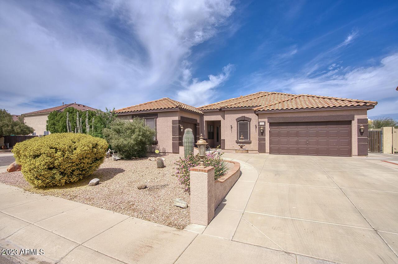 10536 W Villa Hermosa, Peoria, AZ 85383