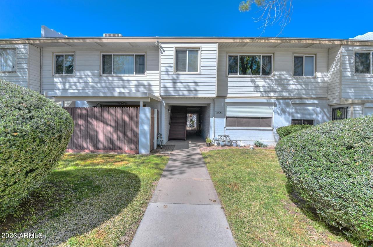 2526 W Berridge Ln. #E121, Phoenix, AZ 85017