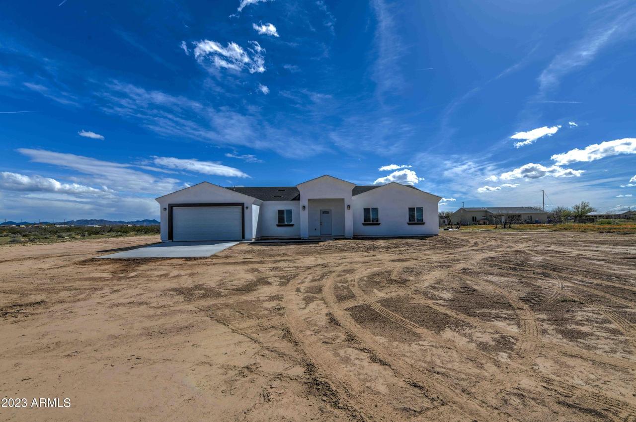 35207 W Eason Ave., Tonopah, AZ 85354