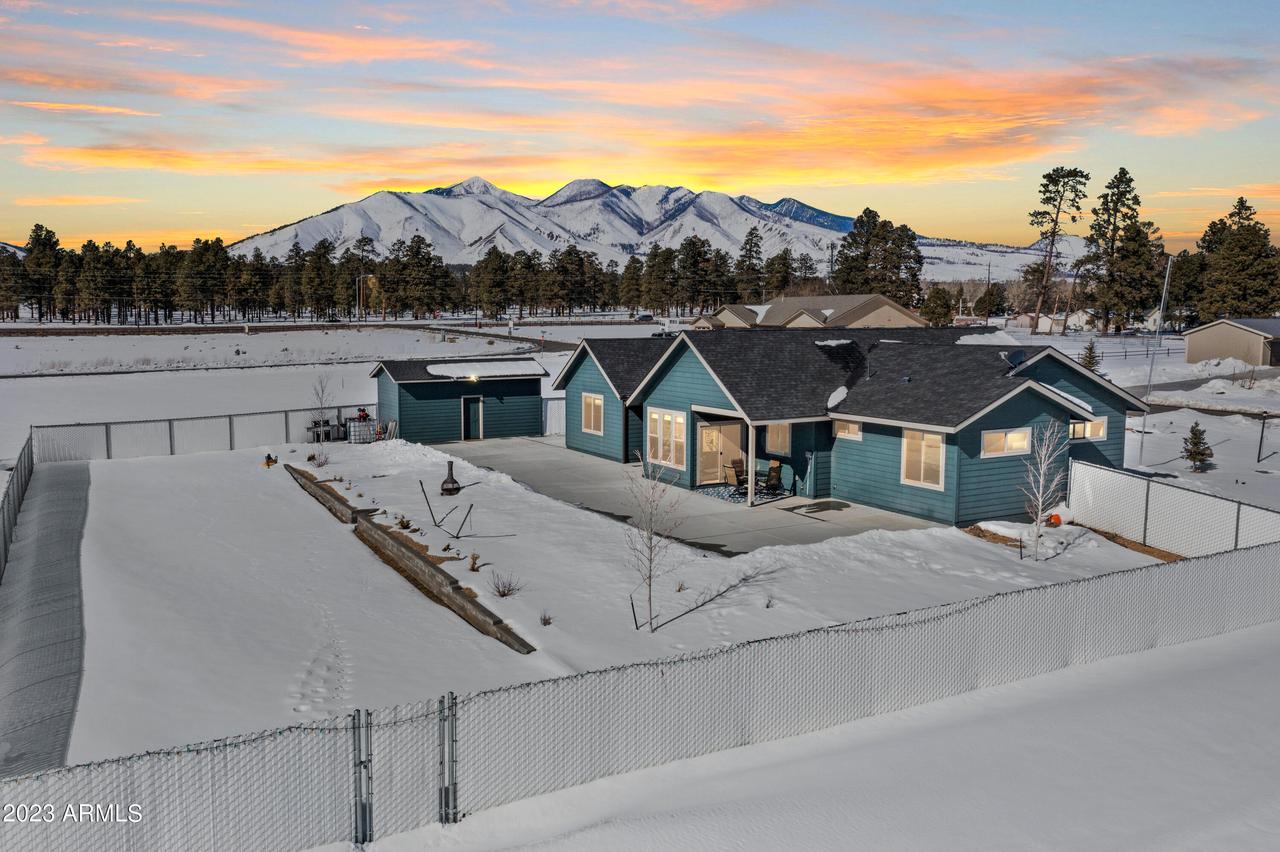 10161 Lundin Rd., Flagstaff, AZ 86004