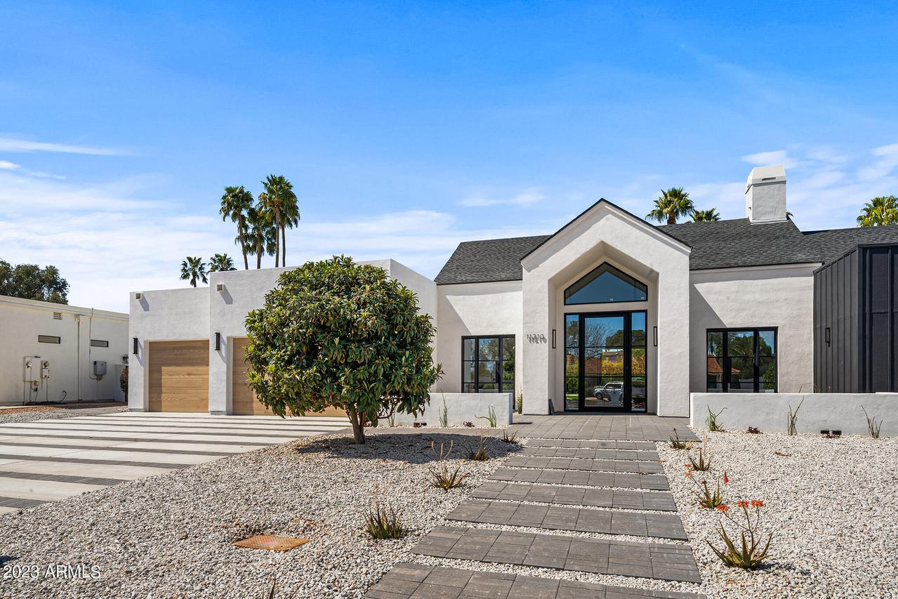 11210 N 45th Way, Phoenix, AZ 85028