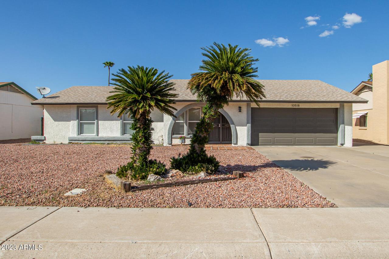 10518 W Echo Ln., Peoria, AZ 85345