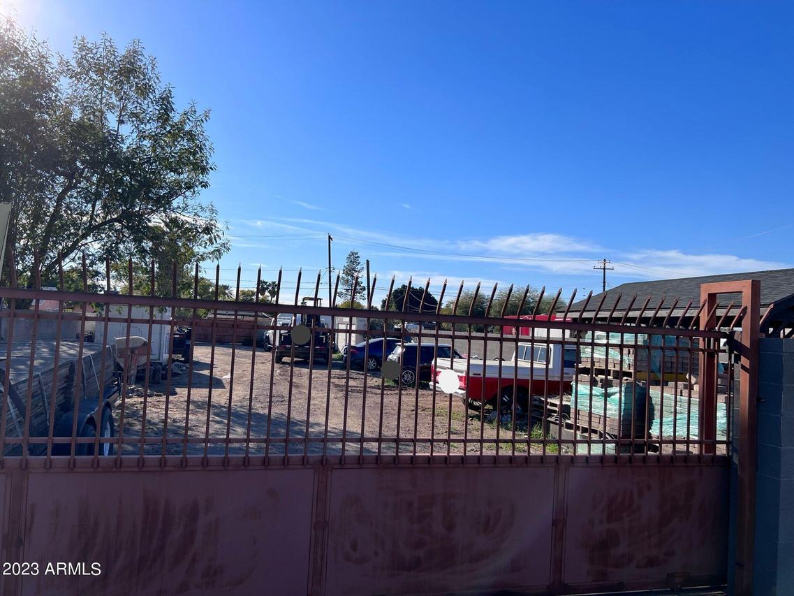 6818 N 59th Ave. #7, Glendale, AZ 85301