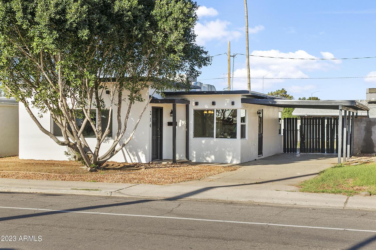 214 N Horne St., Mesa, AZ 85203