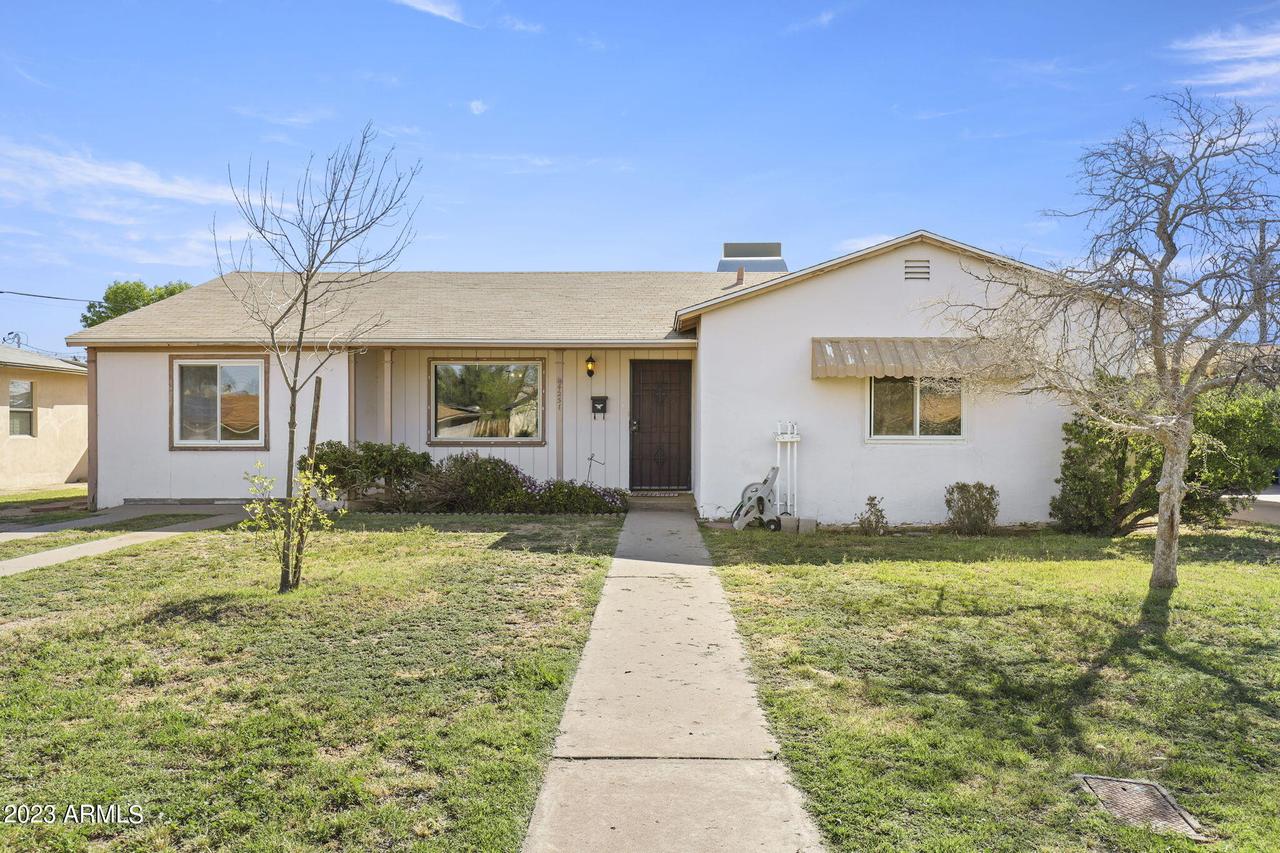 4251 N 16th Dr., Phoenix, AZ 85015