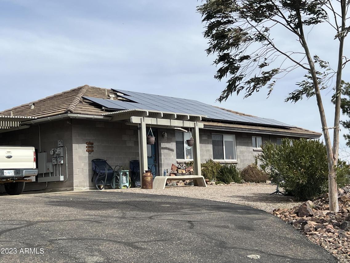 304 E Silverhawk Ln., Globe, AZ 85501