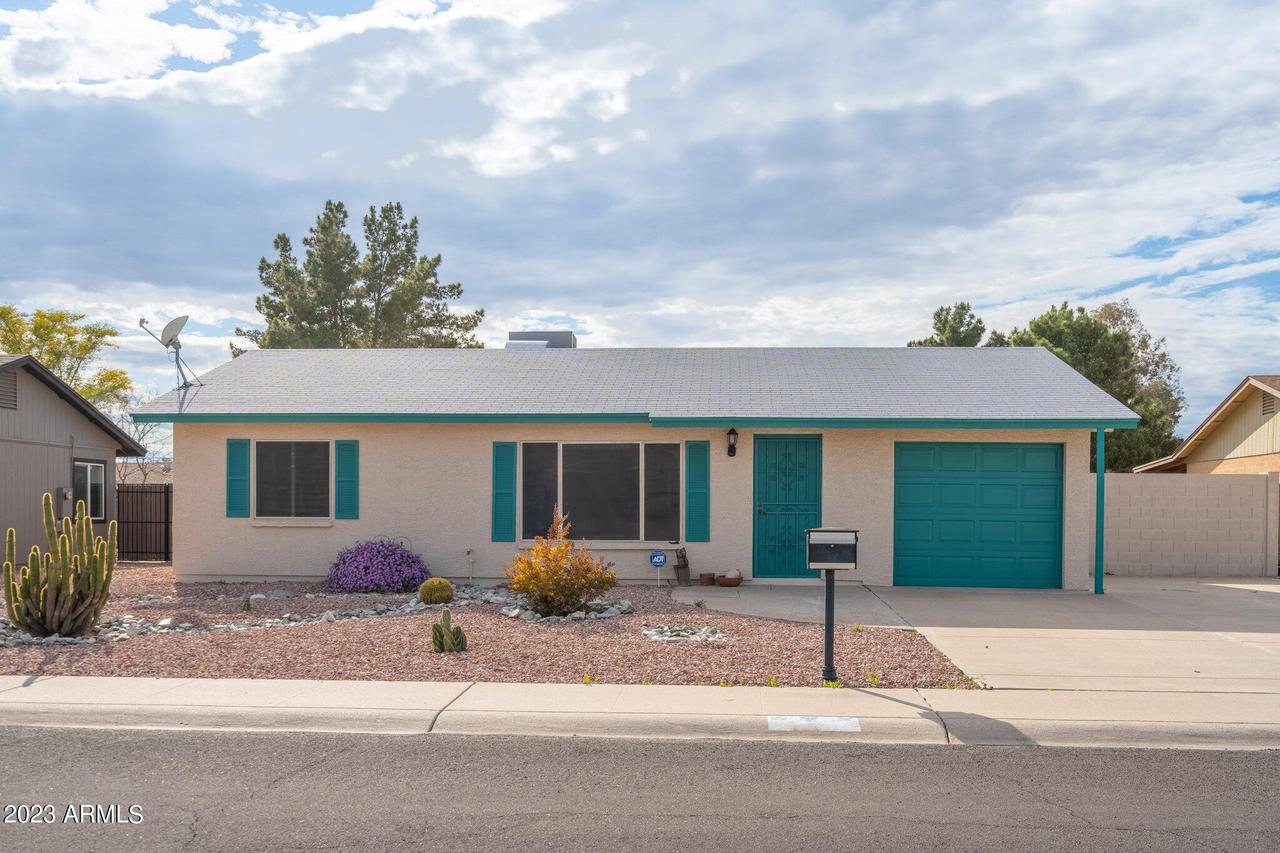 15610 N 59th Dr., Glendale, AZ 85306