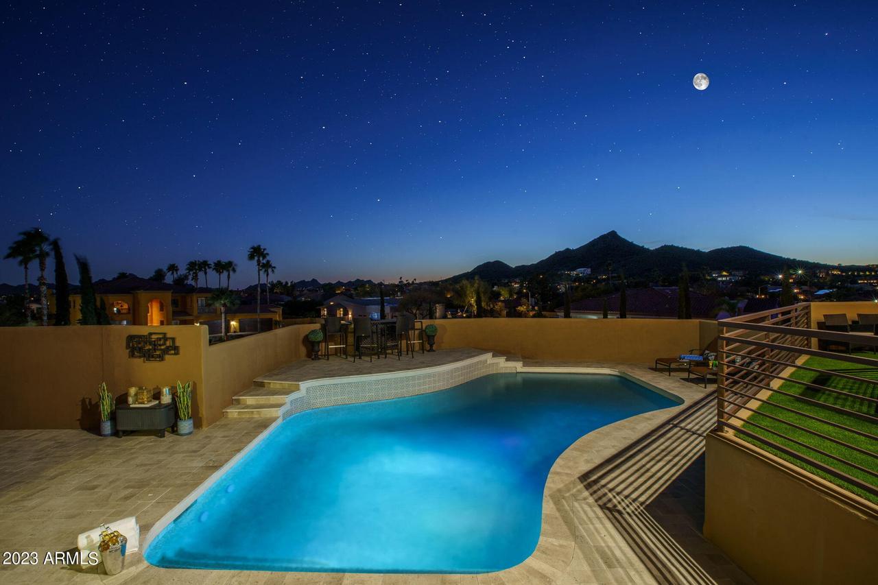 3018 E Gelding Dr., Phoenix, AZ 85032