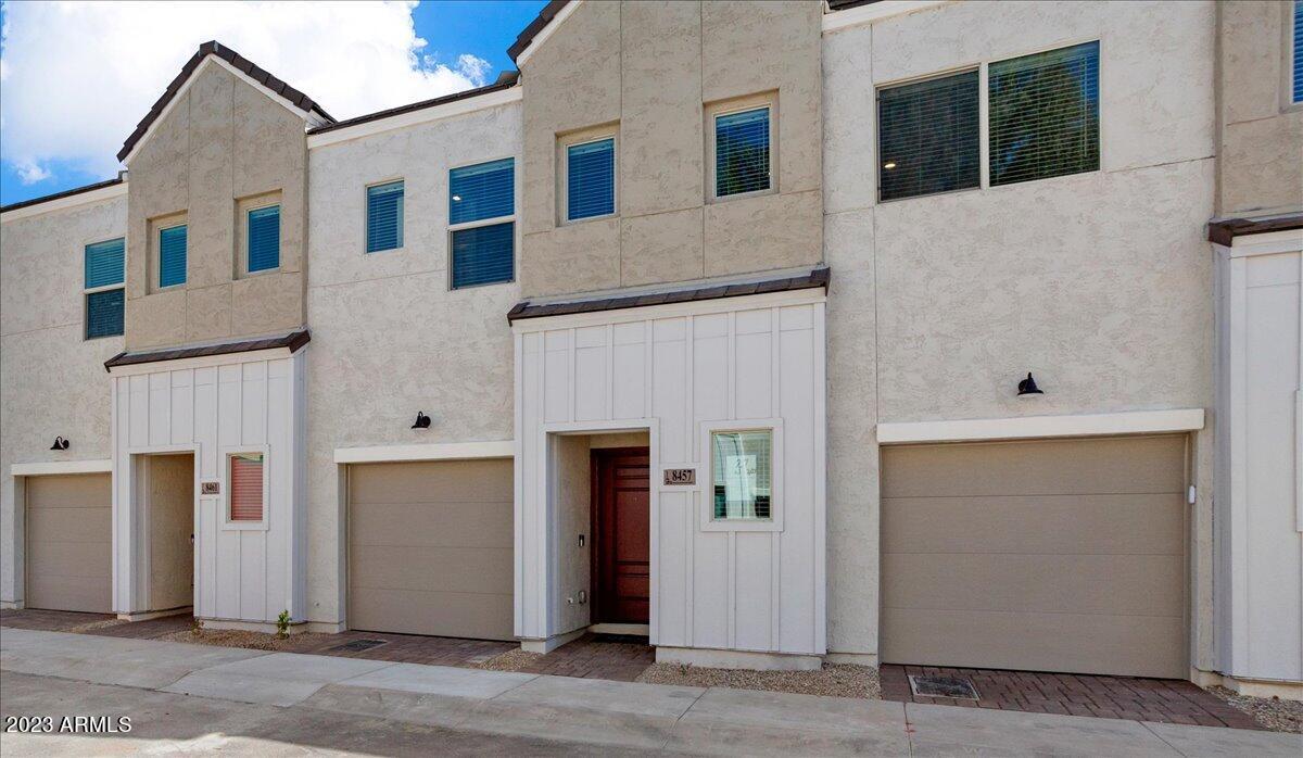8457 N 22nd Dr., Phoenix, AZ 85021