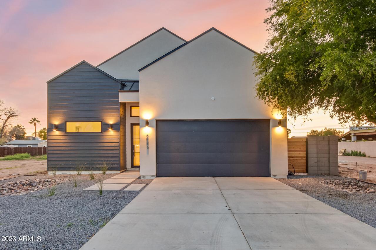 2526 N 28th Pl., Phoenix, AZ 85008